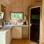 Przystanek Warmia- Caloroczny, Duza Lesna Dzialka Naglady