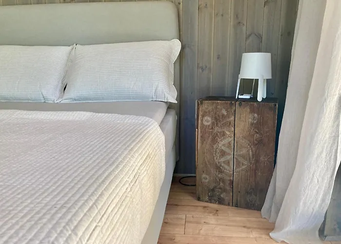 Holiday home Przystanek Warmia- Caloroczny, Duza Lesna Dzialka Naglady