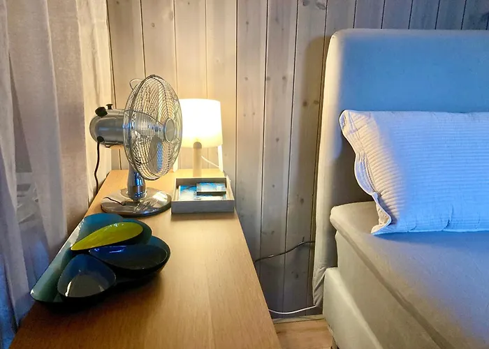 Przystanek Warmia- Caloroczny, Duza Lesna Dzialka