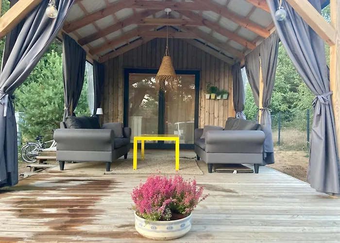 Przystanek Warmia- Caloroczny, Duza Lesna Dzialka Naglady