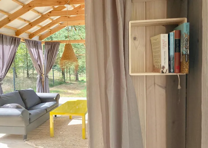 Holiday home Przystanek Warmia- Caloroczny, Duza Lesna Dzialka Naglady